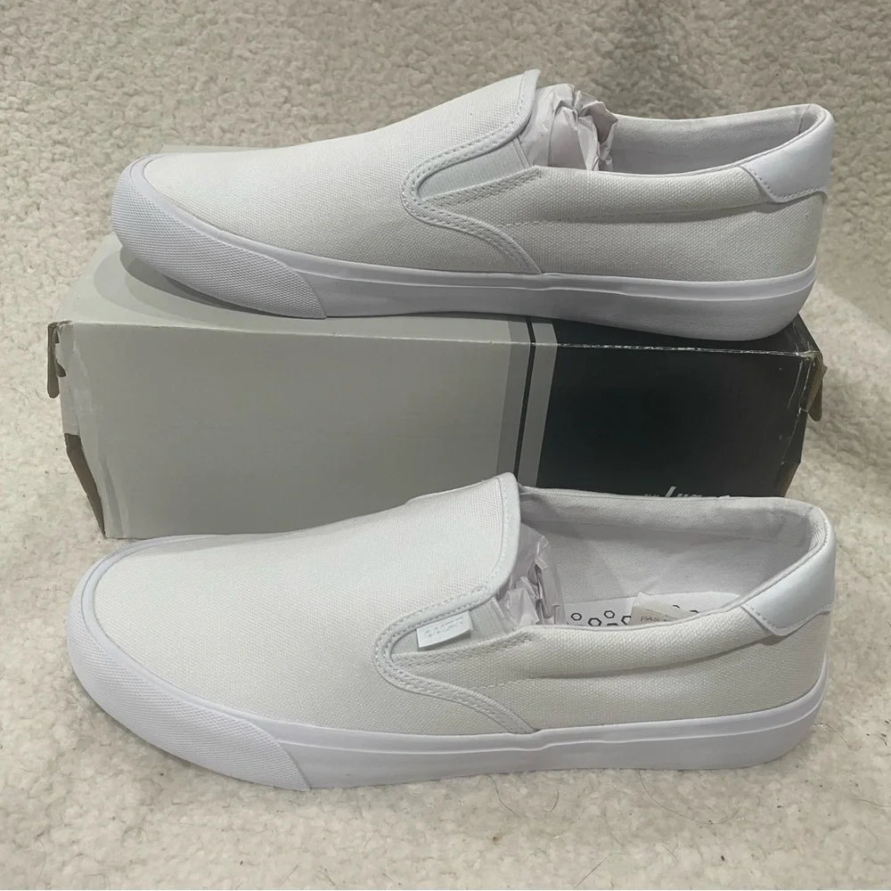 Lugz Men's Clipper Classic‎ Slip-On Fashion Sneaker- size:9